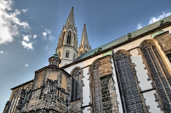 Leihen Sie einen Mietwagen im Zentrum in Görlitz